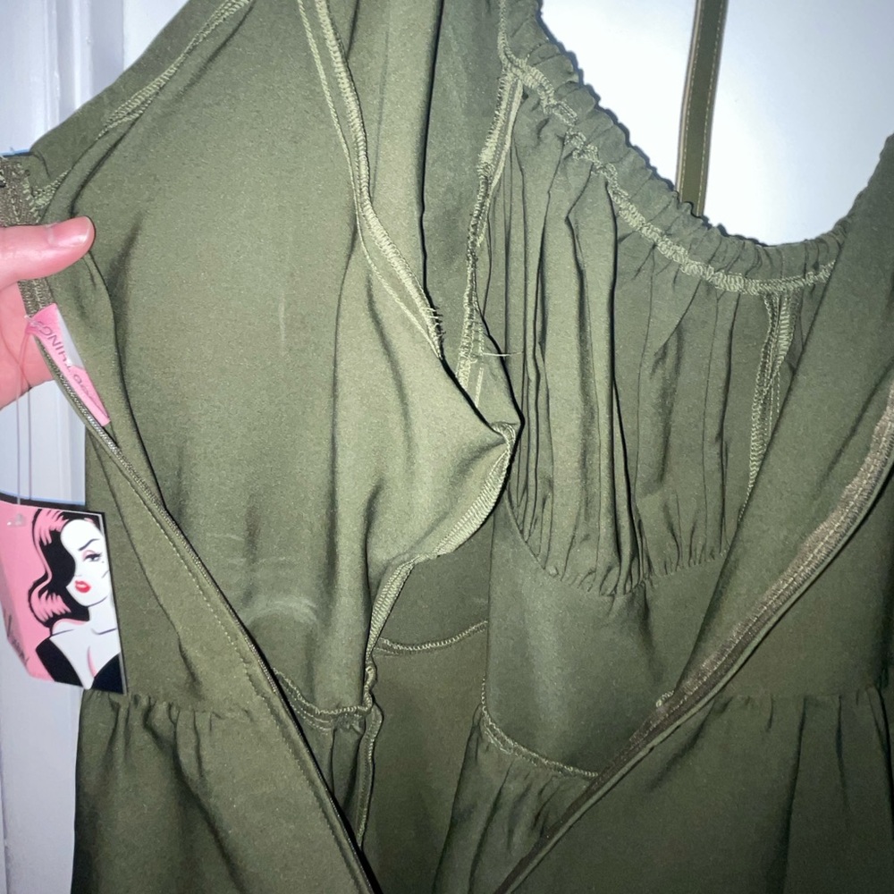 NEW VACATION DRESS IN OLIVE GREEN - VIXEN BY MICHELINE PITT 4X - Picture 7 of 8